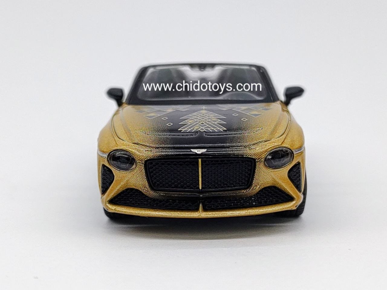 Auto a escala marca Mini GT, Modelo Bentley Muliner Bacalar, Edición Navidad 2023 - Chido Toys