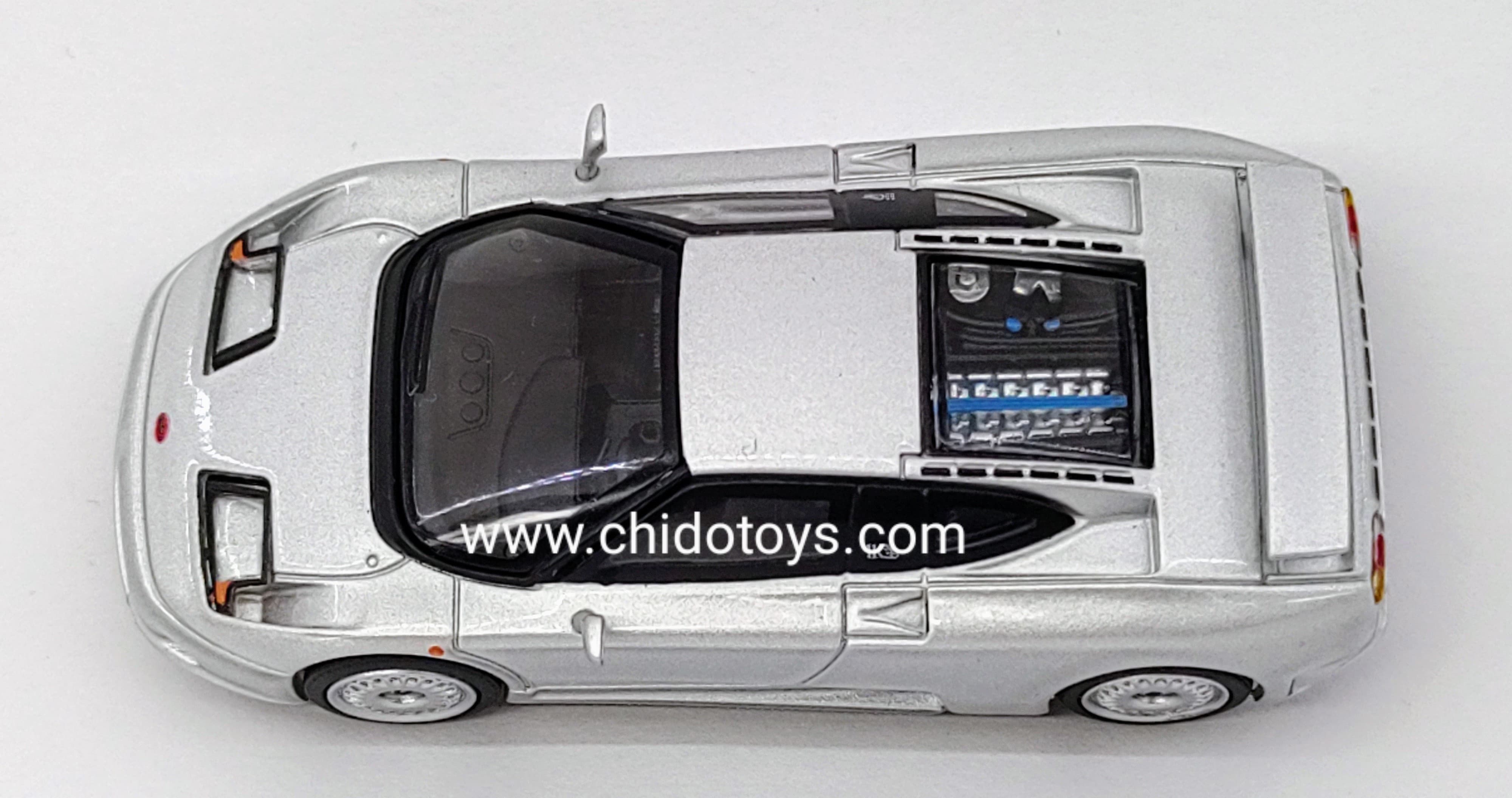 Auto a escala marca Mini GT Modelo EB110 GT Grigo Chiaro - Chido Toys