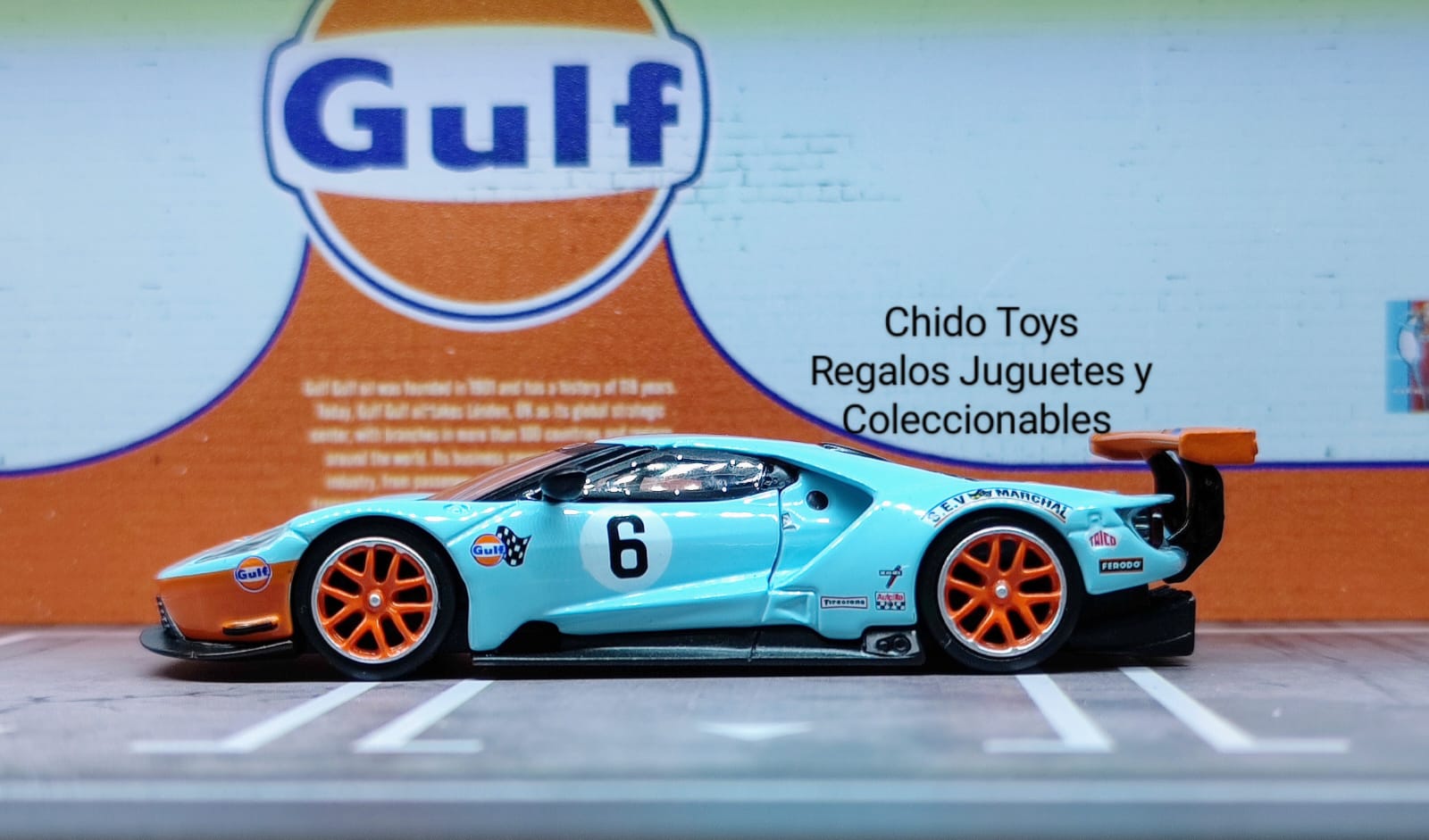 Auto a escala marca Mini GT, modelo Ford GT GTLM - Chido Toys