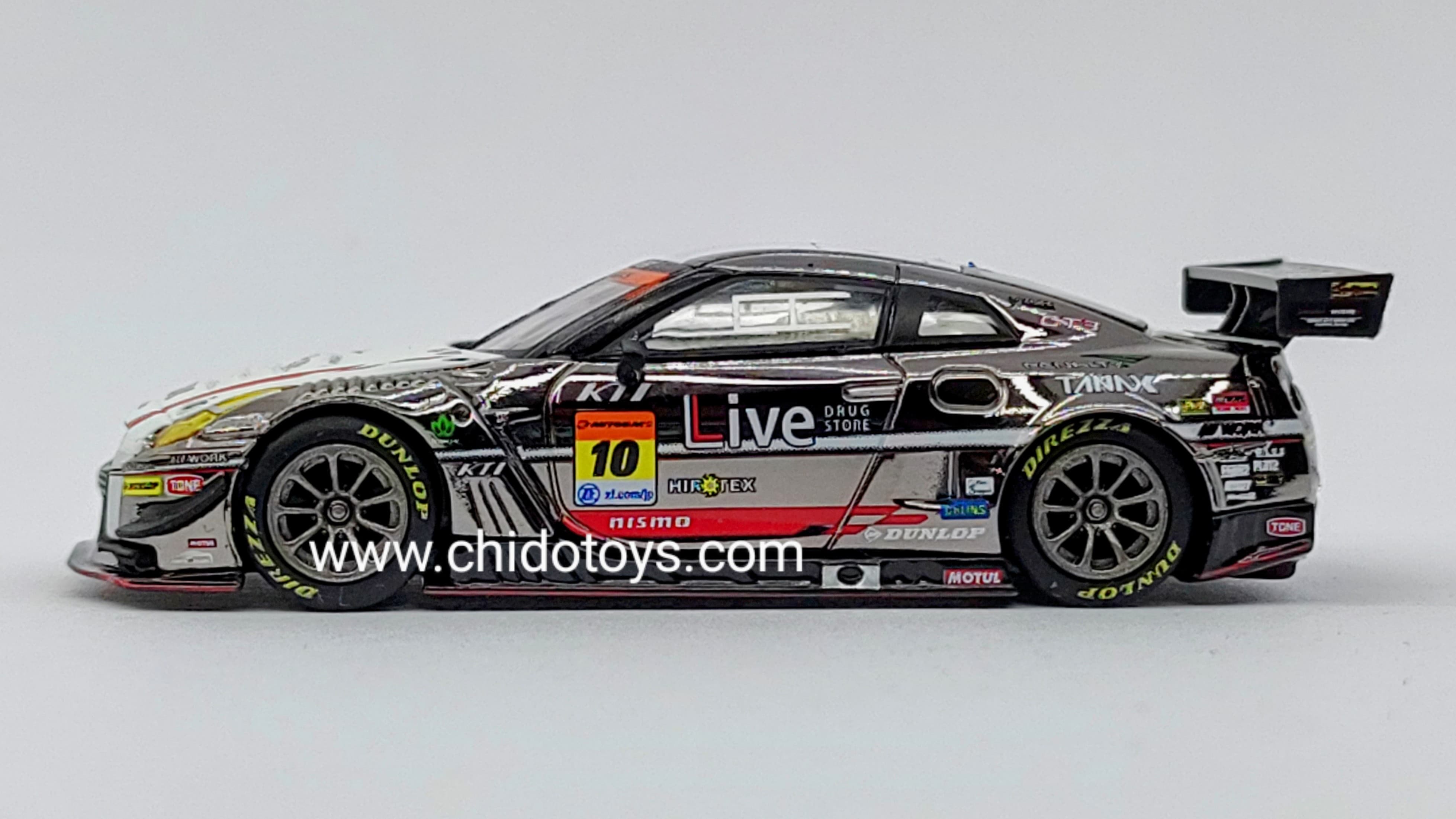 Auto a escala marca Mini Gt Modelo GT - R R35 Nismo GT3 TANAX - Chido Toys