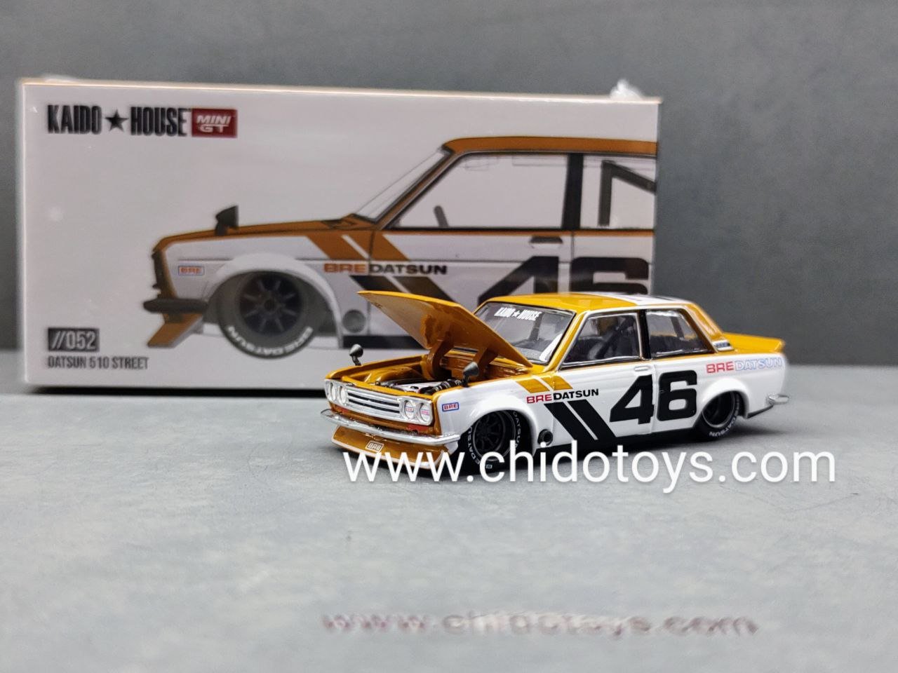 Auto a escala marca Mini GT modelo Kaido House x Mini GT Datsun 510 Street - Chido Toys