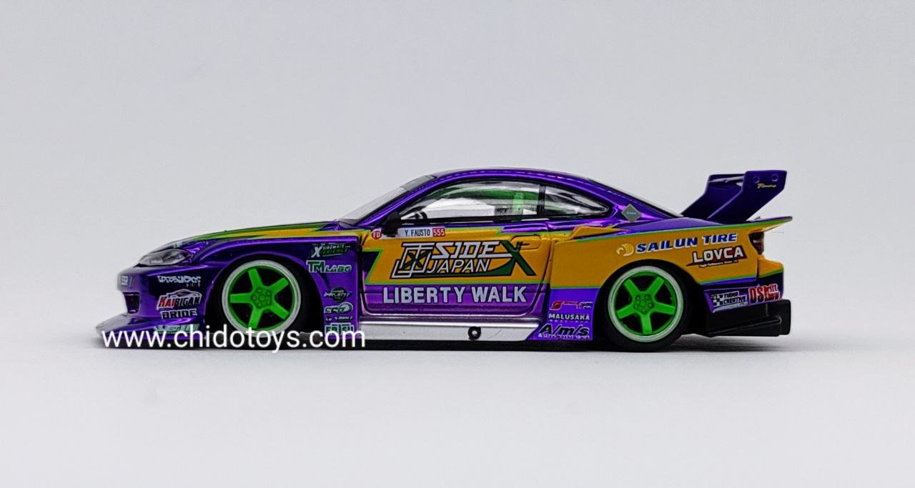 Auto a escala marca Mini GT, Modelo Nissan S15 SILVIA LB - Super Silhouette #555 2022 Formula Drift Japón – Cromo Púrpura – - Chido Toys