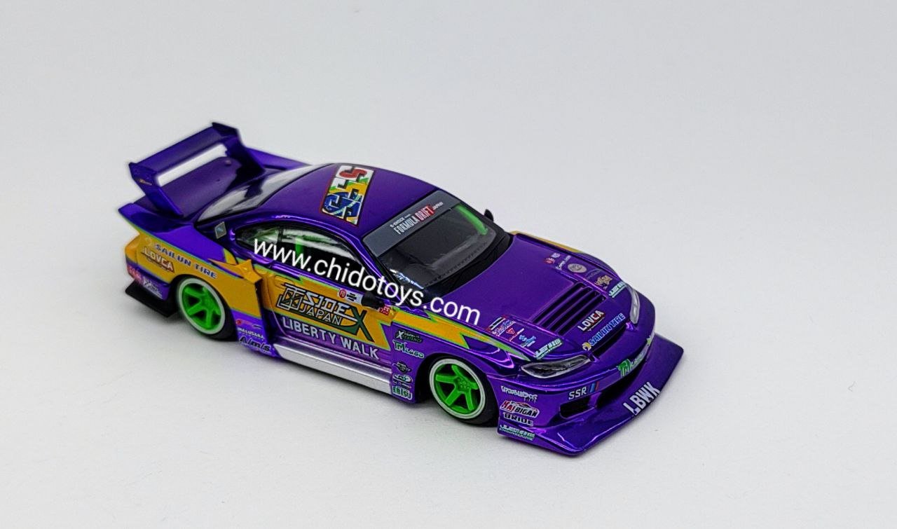 Auto a escala marca Mini GT, Modelo Nissan S15 SILVIA LB - Super Silhouette #555 2022 Formula Drift Japón – Cromo Púrpura – - Chido Toys