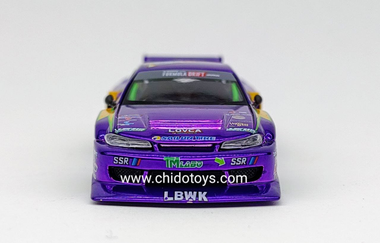 Auto a escala marca Mini GT, Modelo Nissan S15 SILVIA LB - Super Silhouette #555 2022 Formula Drift Japón – Cromo Púrpura – - Chido Toys