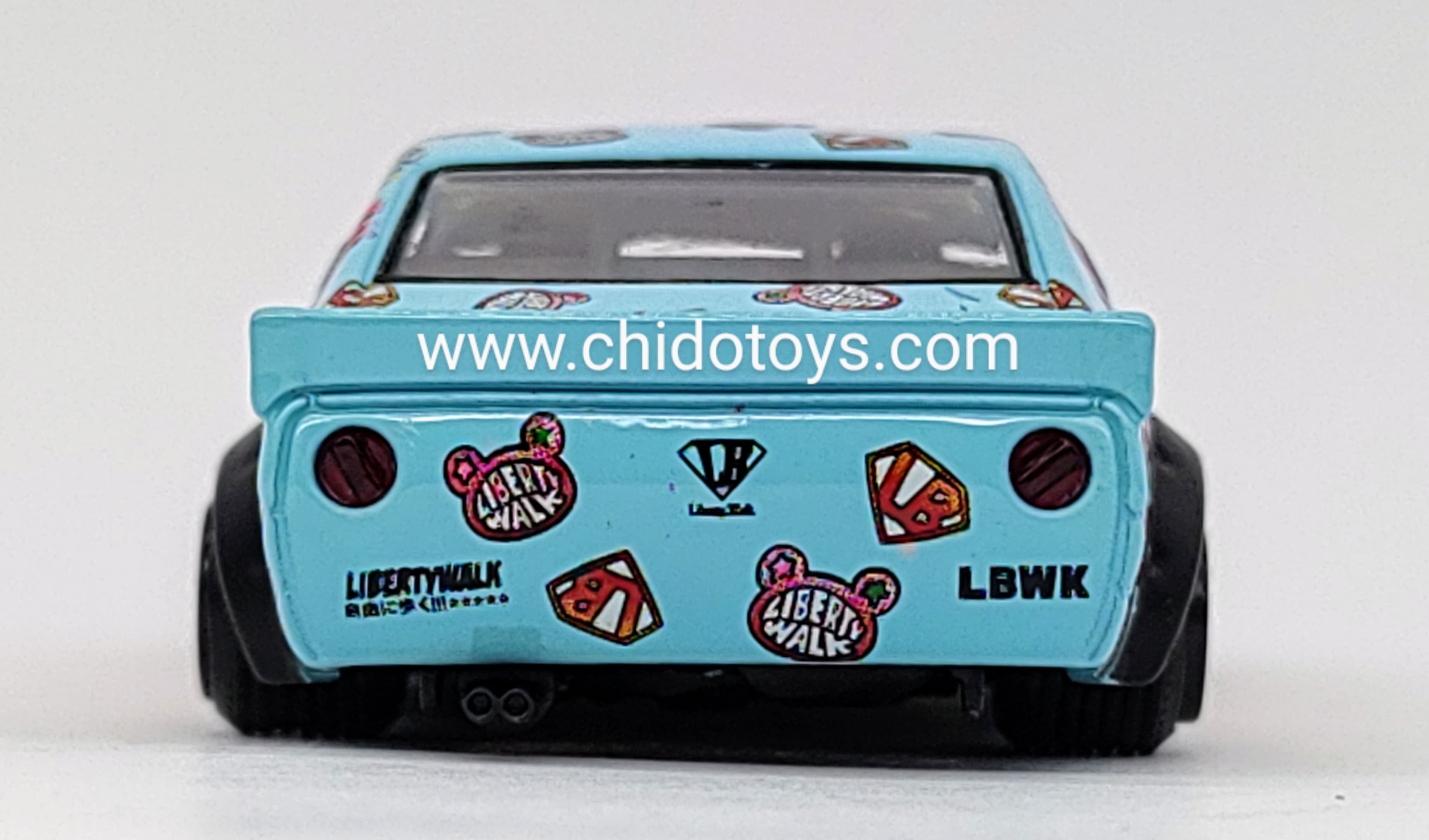 Auto a escala marca Mini GT, Modelo Nissan Skyline Kenmeri Kenmeri Liberty - Chido Toys