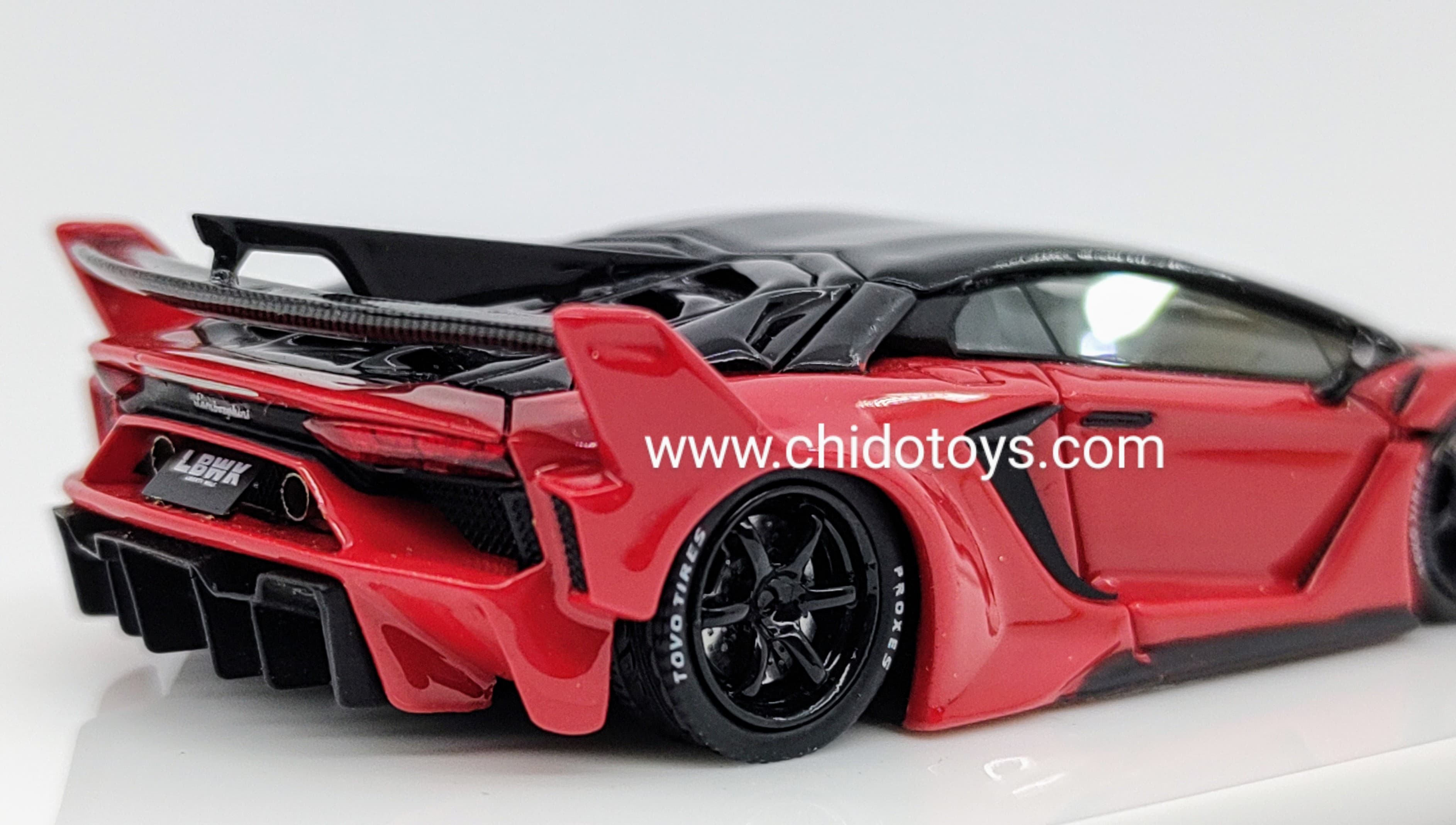 Auto a escala marca Mini Scale, Modelo LB - Silhouette Works Aventador GT EVO - Chido Toys