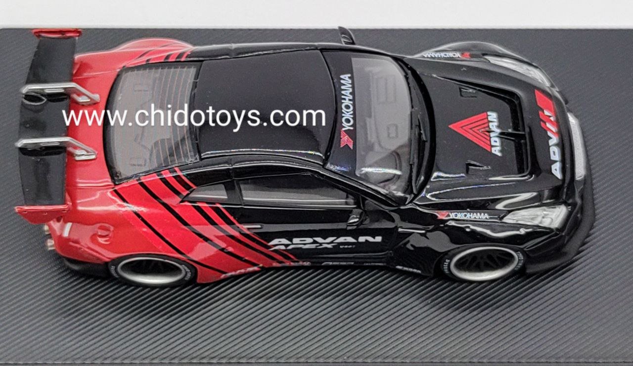 Auto a escala marca mymodelcollect, Modelo GTR R - 35 - Chido Toys