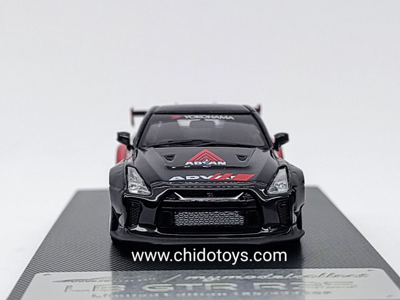 Auto a escala marca mymodelcollect, Modelo GTR R - 35 - Chido Toys