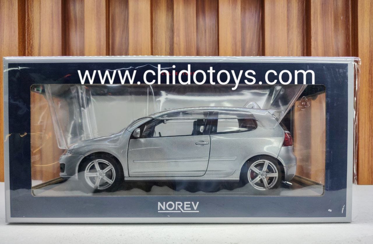 Auto a escala marca Norev, Modelo Volkswagen Golf GTI Pirelli - Chido Toys