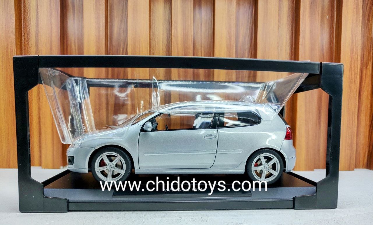 Auto a escala marca Norev, Modelo Volkswagen Golf GTI Pirelli - Chido Toys