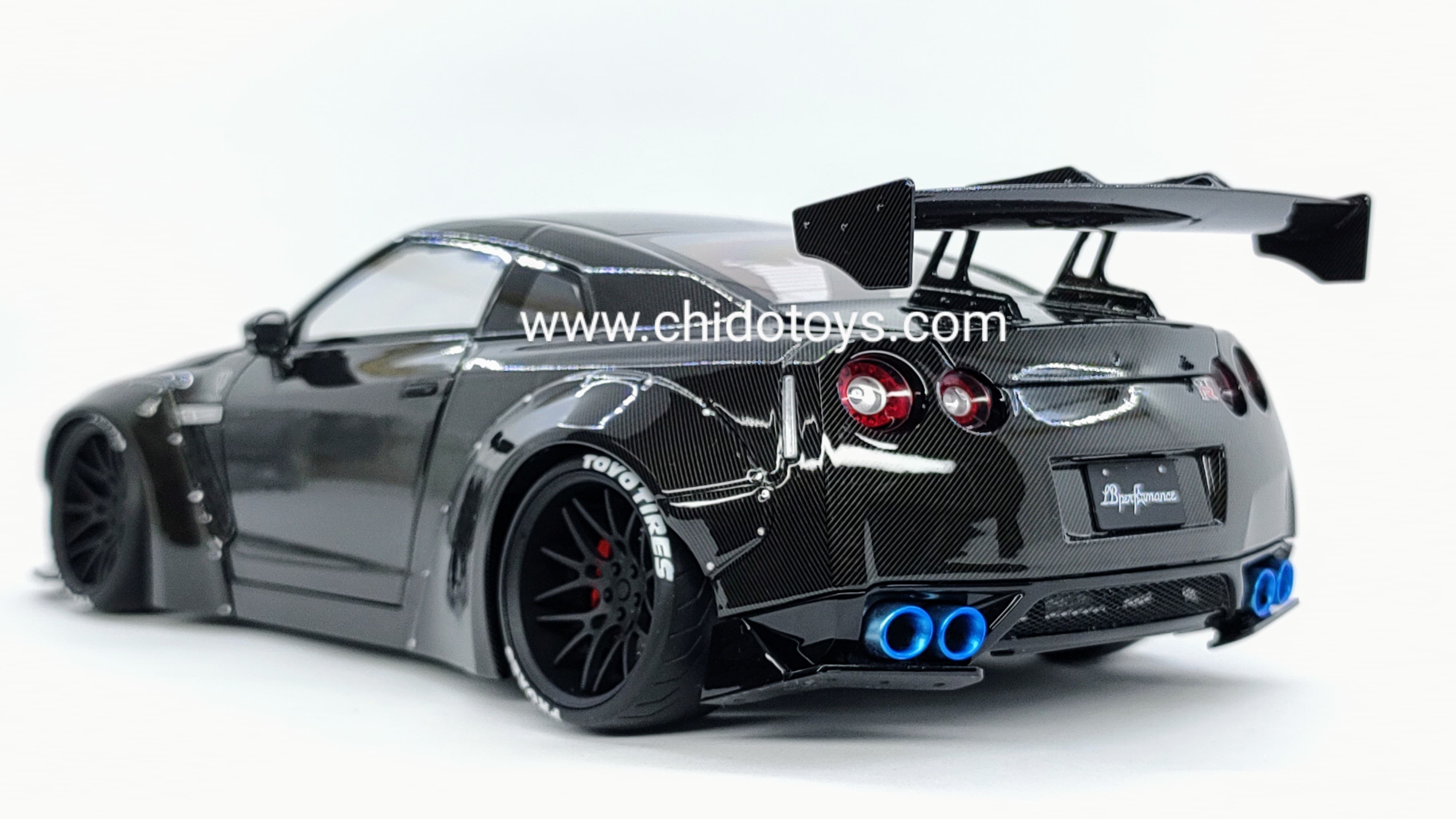 Auto a escala marca PGM, Modelo Nissan LBWK GT - R R35 exclusivo HEC 2024 - Chido Toys