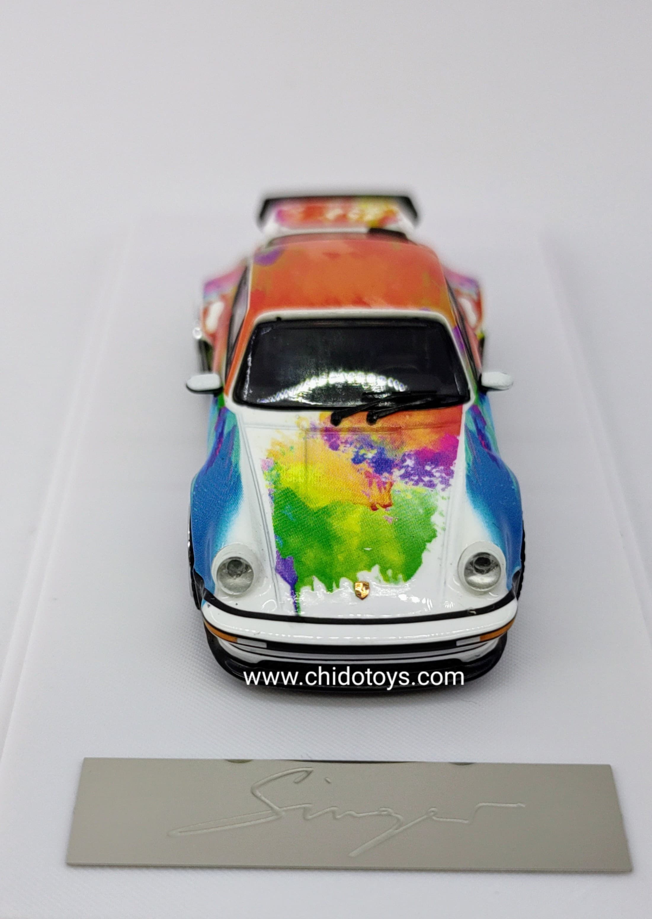 Auto a escala marca Rhino Model, Modelo 1989 Porsche 911 Carrera - Chido Toys