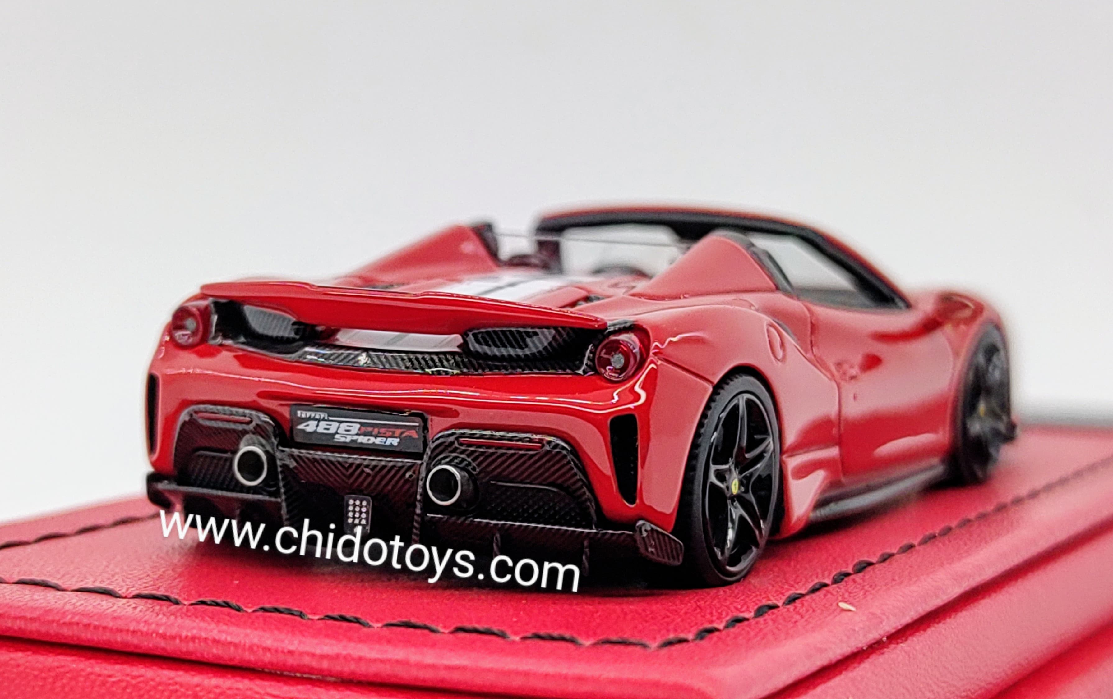 Auto a escala marca Rotating Wheel, Modelo Ferrari 488 Pista Spider - Chido Toys