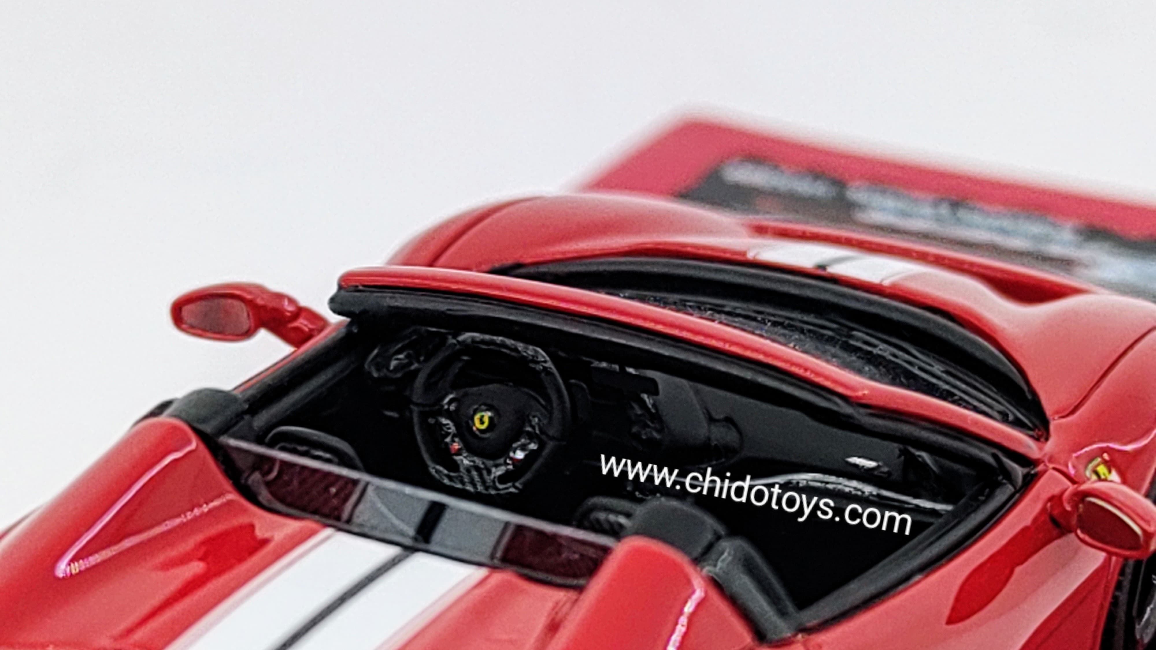 Auto a escala marca Rotating Wheel, Modelo Ferrari 488 Pista Spider - Chido Toys