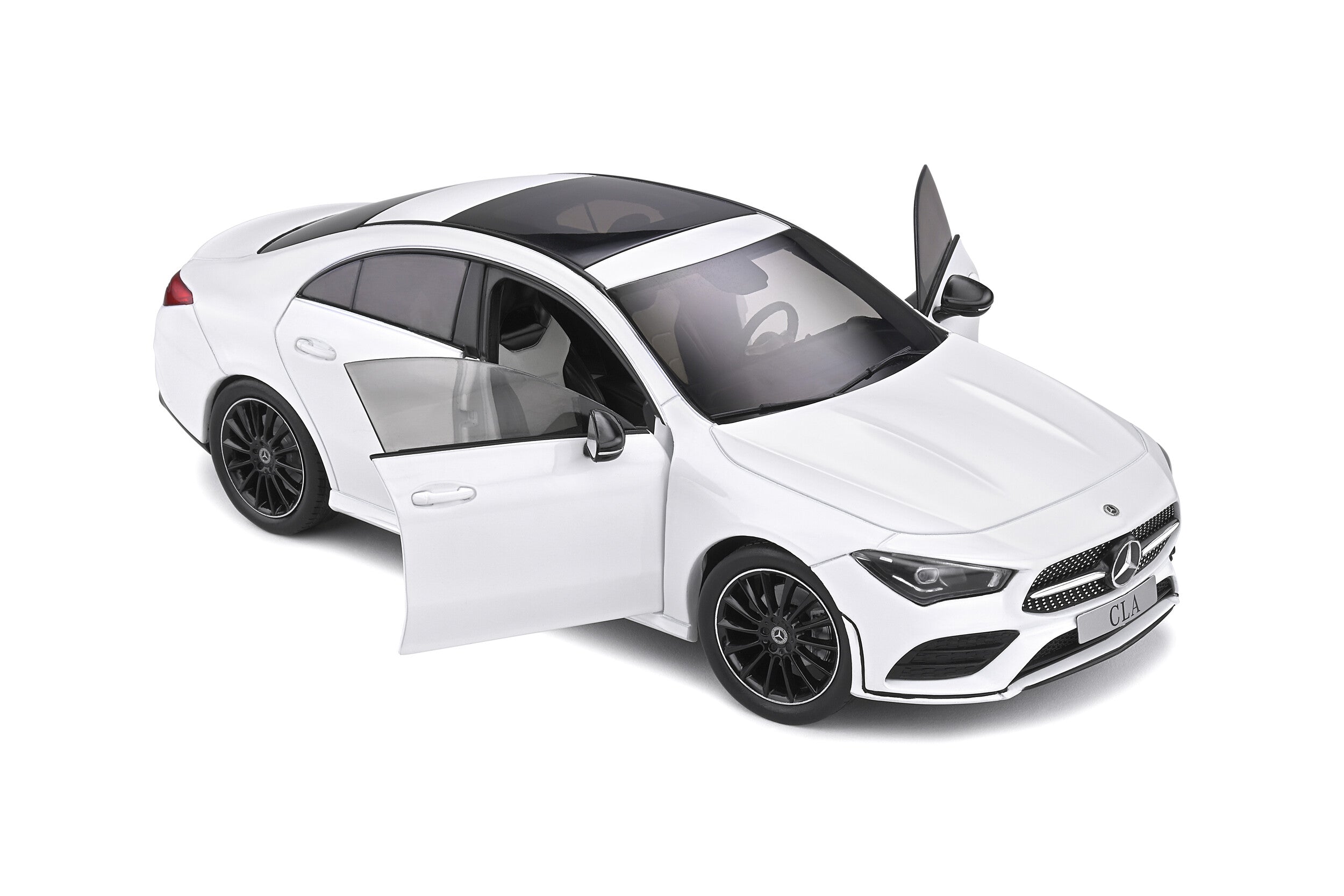 Auto a escala marca Solido Modelo MERCEDES - BENZ CLA (C118) AMG LINE – 2019 - Chido Toys