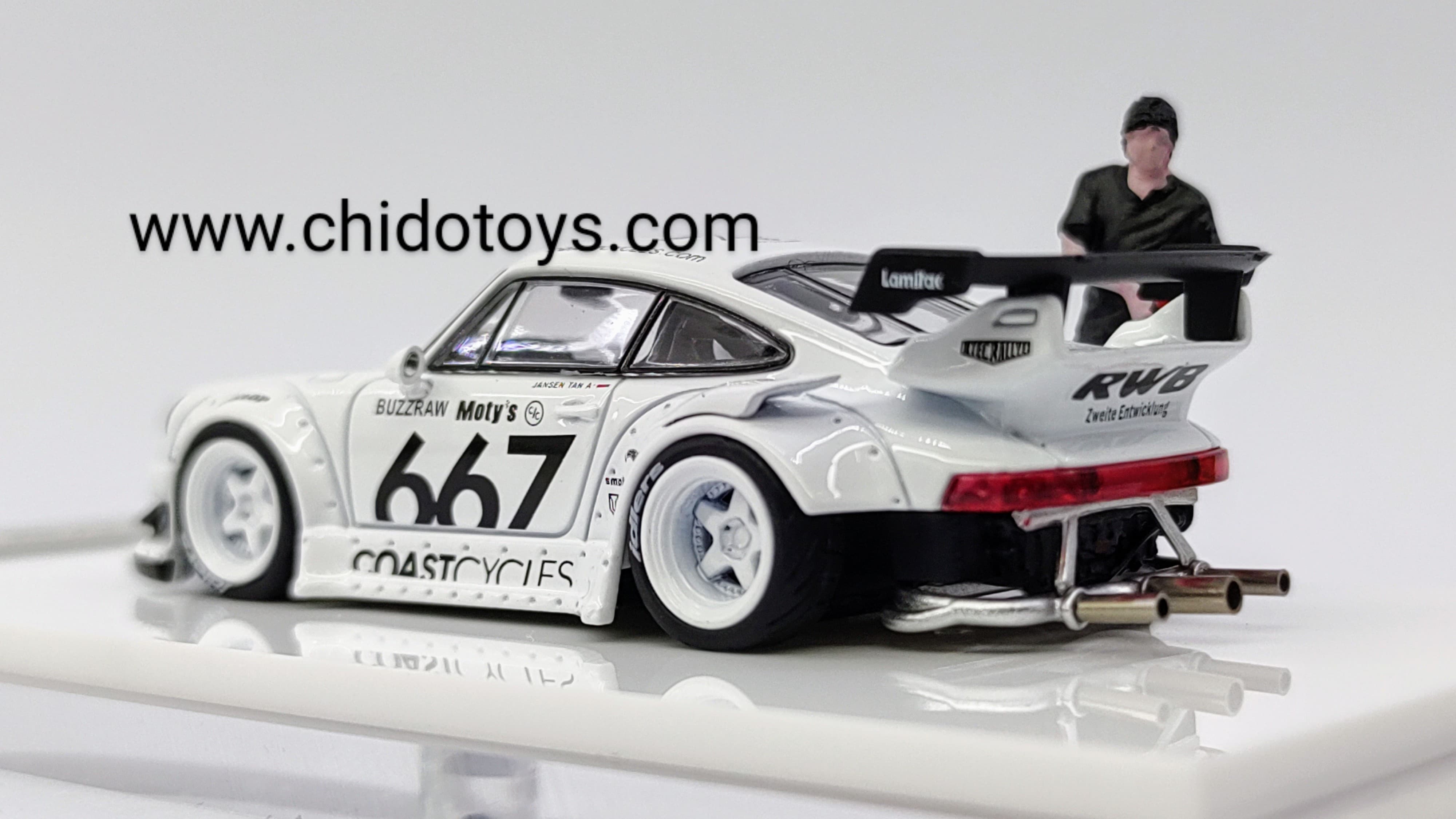 Auto a escala marca Star Model, Modelo Rauh - Welt RWB 930 - Chido Toys