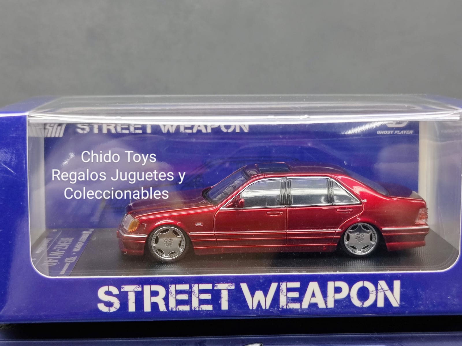 Auto a escala marca Street Weapon, Modelo Mercedes Benz, S Class (W - 140) - Chido Toys