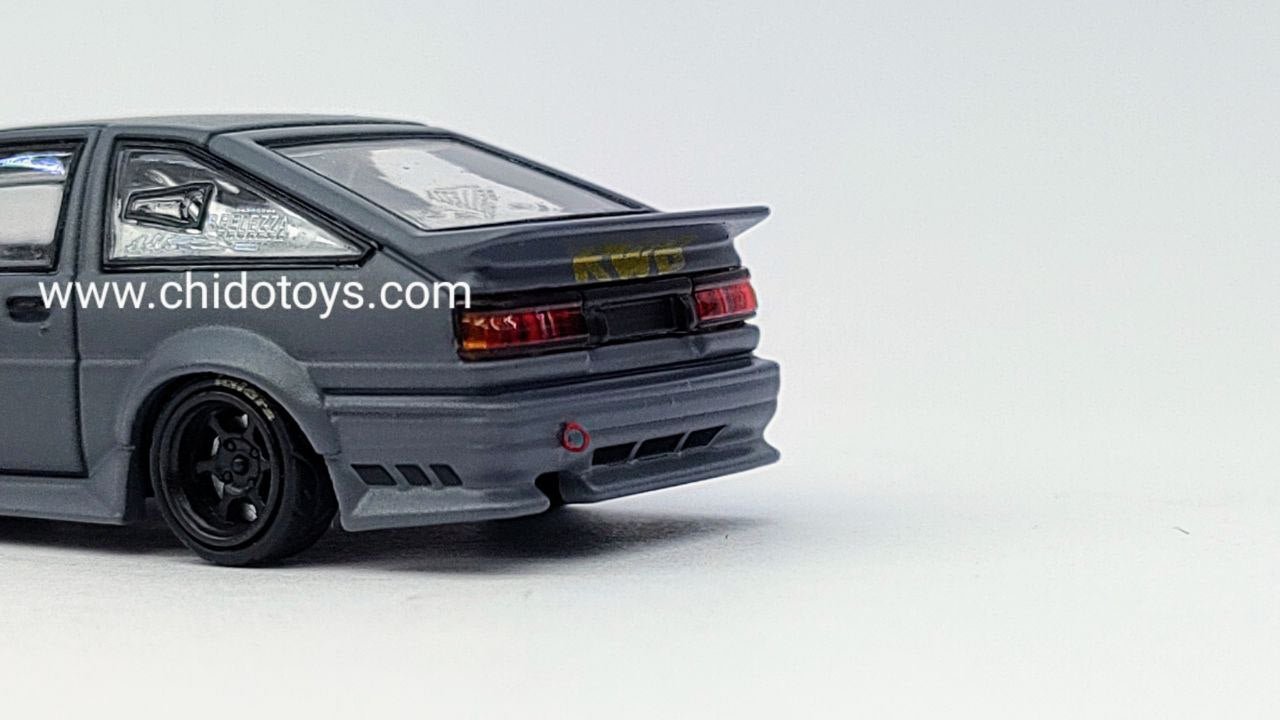Auto a escala marca Street Weapon, Modelo Toyota AE86 Gris - Chido Toys