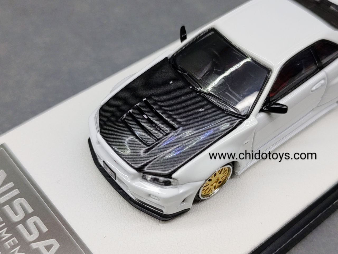 Auto a escala marca Time Micro, Modelo GT - R R34 - Chido Toys