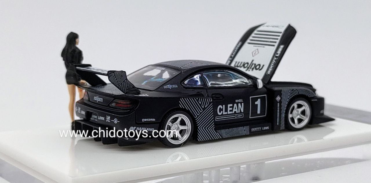 Auto a escala marca Time Micro, Modelo LBWK S15 Black series - Chido Toys