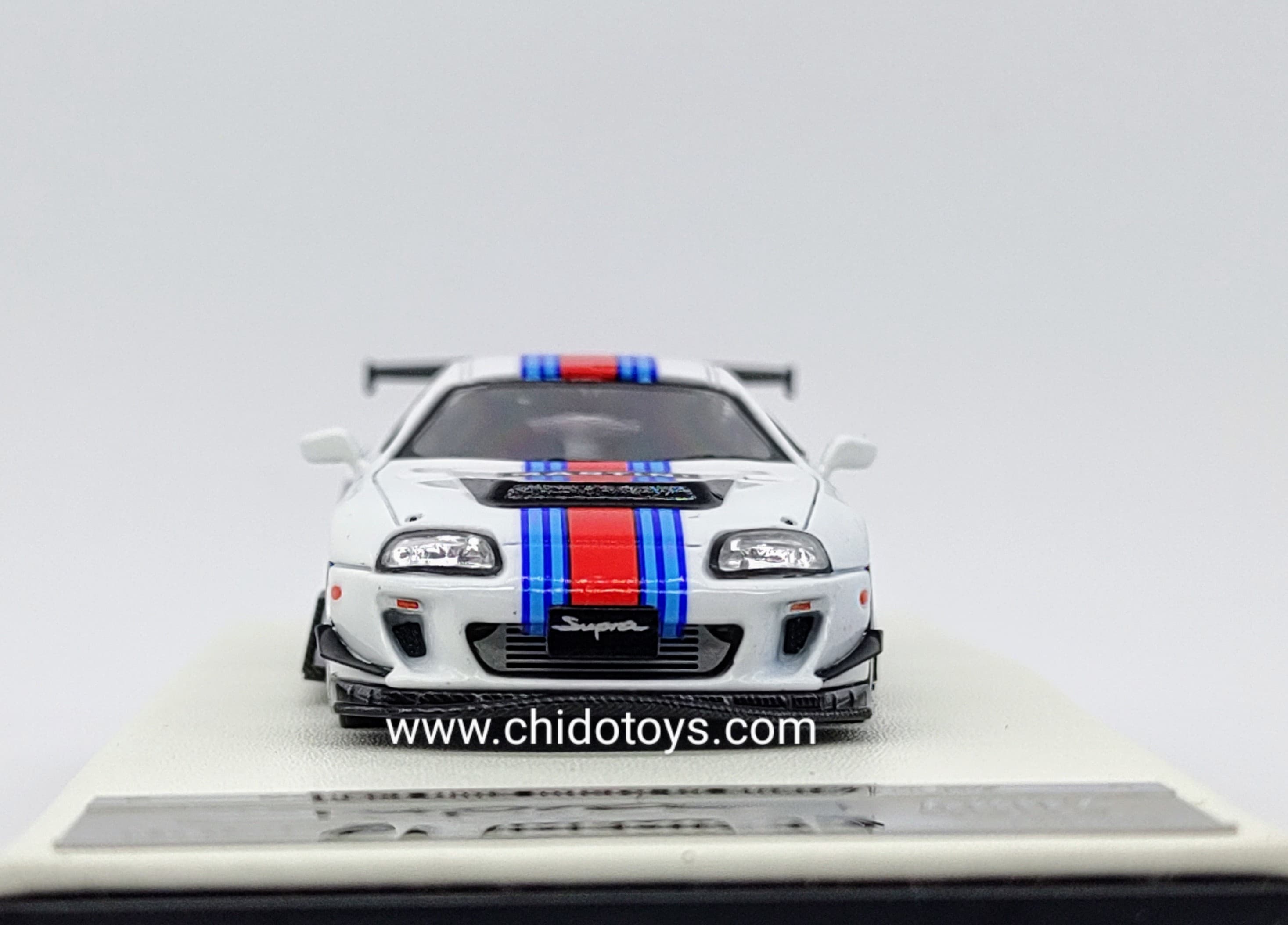 Auto a escala marca Time Micro, Modelo Toyota Supra A80Z - Chido Toys