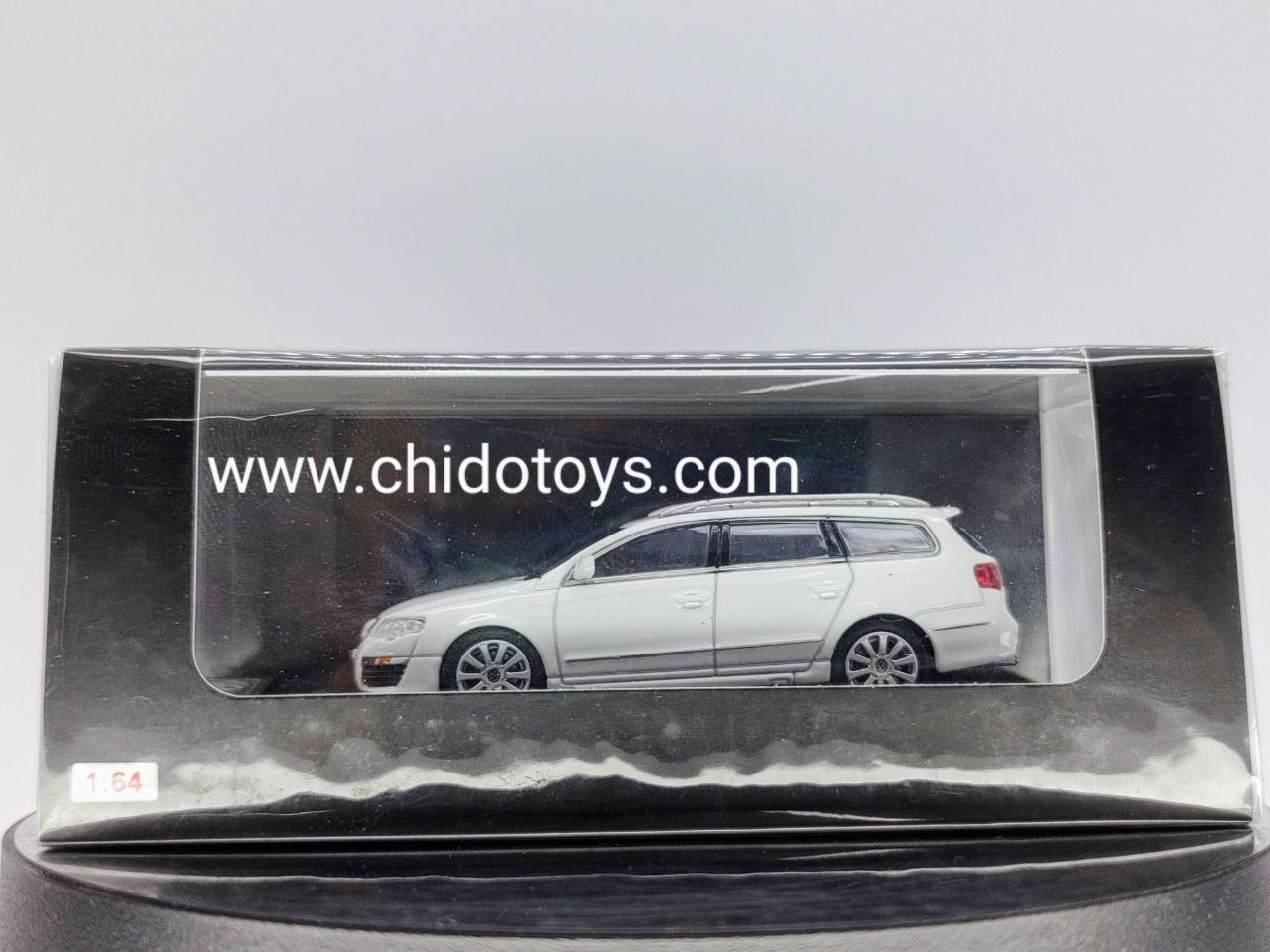 Auto a escala Passat R36 - Chido Toys