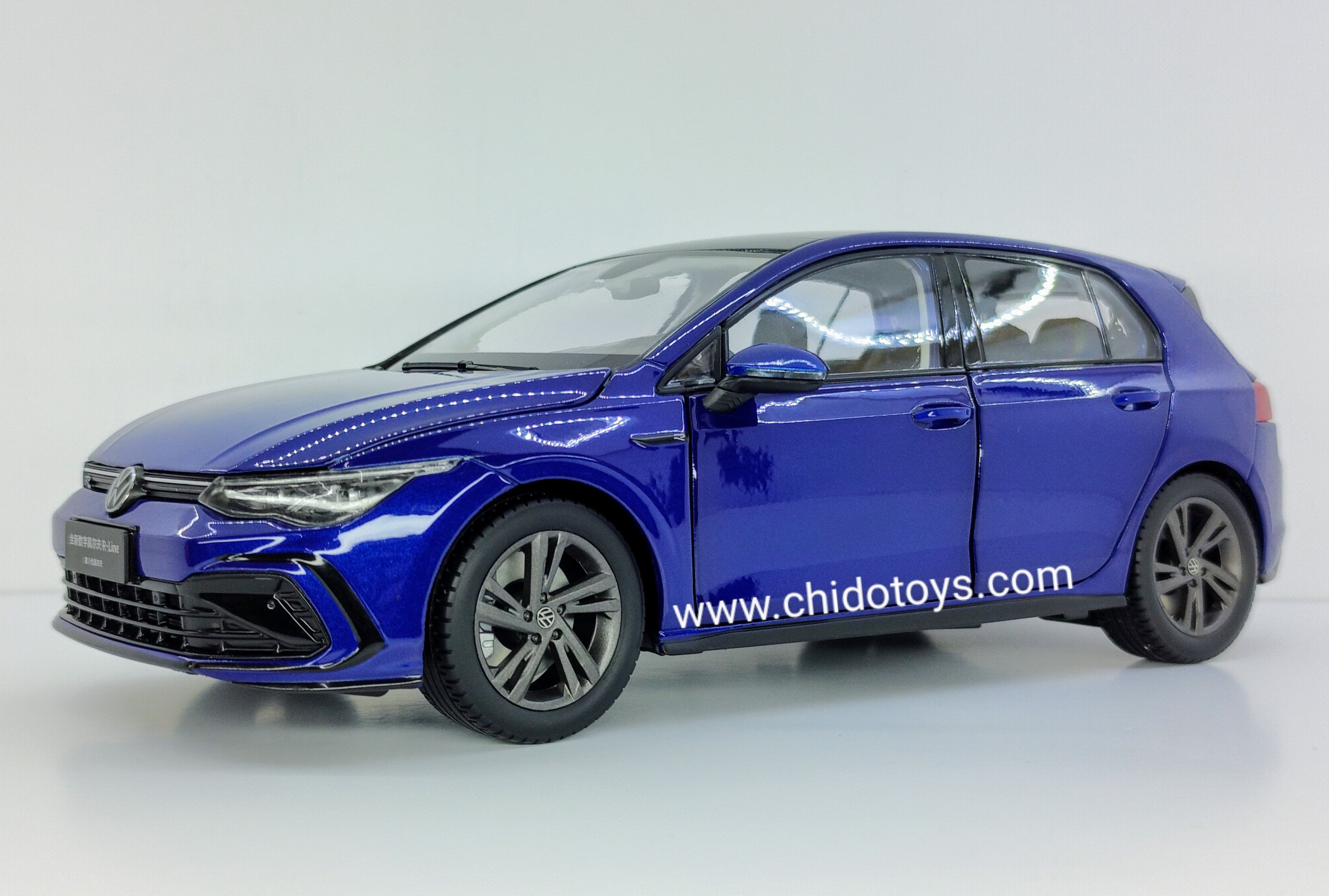 Auto a escala The All New Digital Golf R - Line - Chido Toys