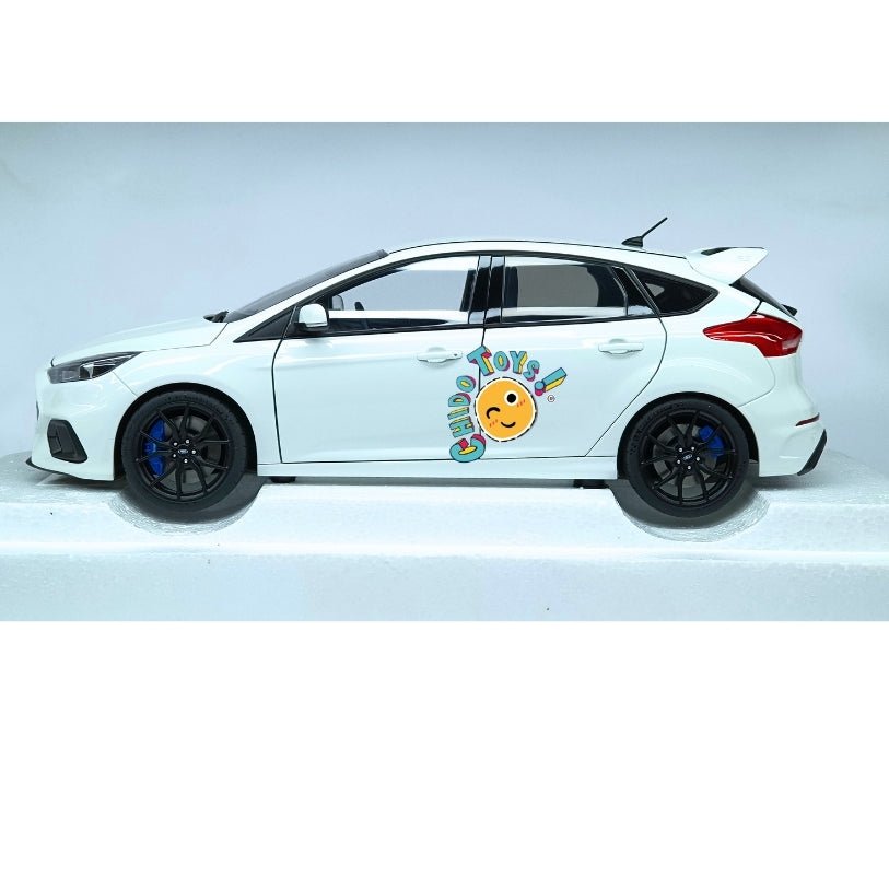 AUTOart Ford Focus RS 2016 1:18 Frozen White con aperturas - Chido Toys