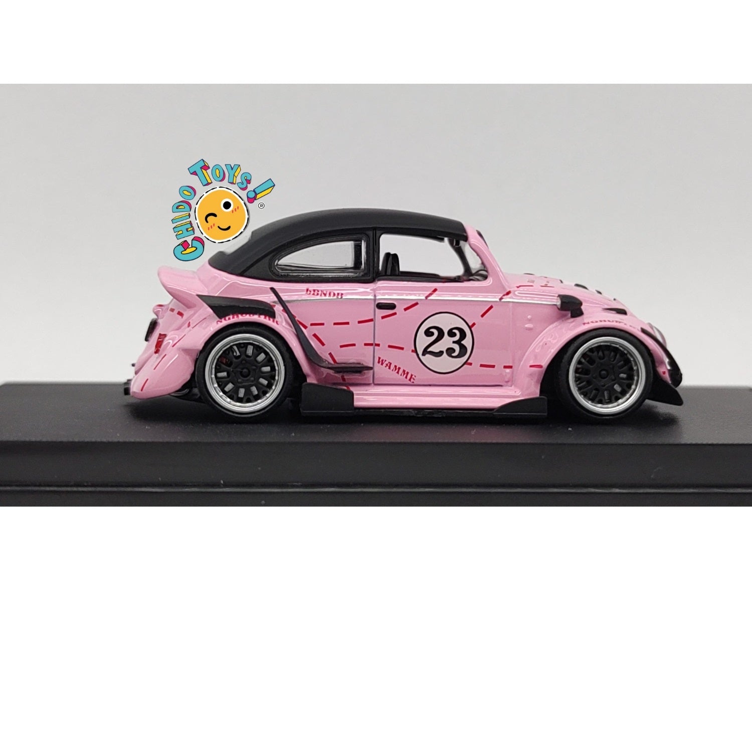 Beetle RWB Pink 1:64 – Edición HKM con Techo Removible - Chido Toys