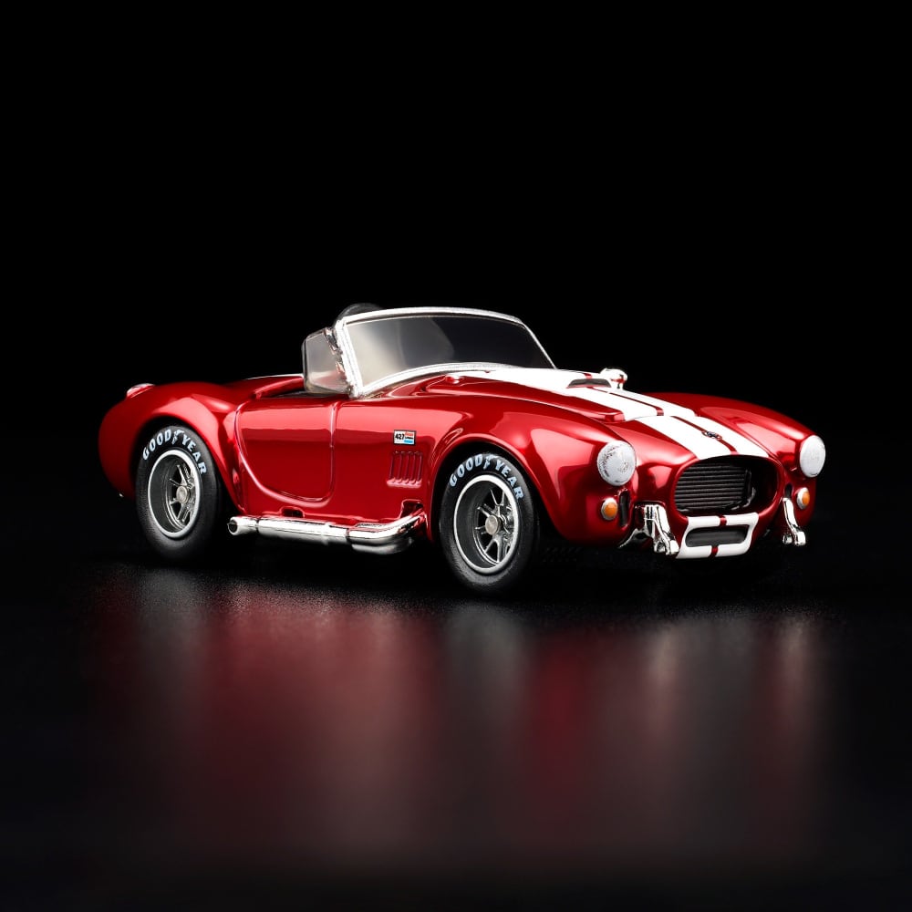 Hot Wheels RLC 1965 Shelby Cobra 427 S/C 1:64 Spectraflame Red con cofre abatible