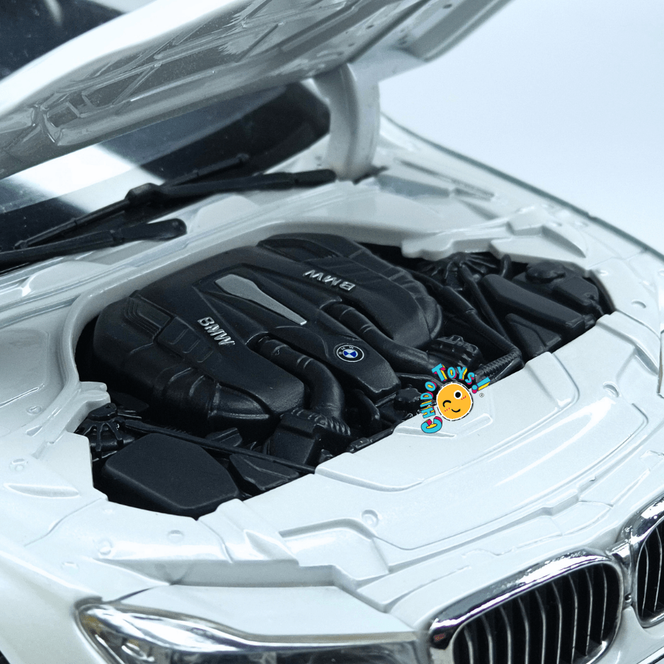 BMW 750Li G12 Dealer Edition Paragon 1:18 Mineral White apertura total - Chido Toys