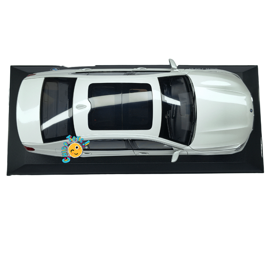 BMW 750Li G12 Dealer Edition Paragon 1:18 Mineral White apertura total - Chido Toys