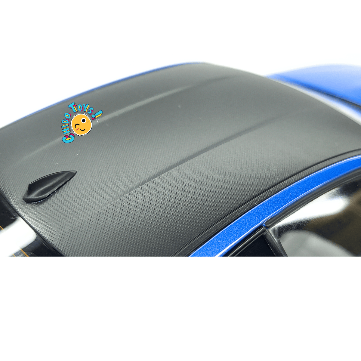 BMW M4 Coupé F82 Dealer Edition Paragon 1:18 Yas Marina Blue con apertura total - Chido Toys