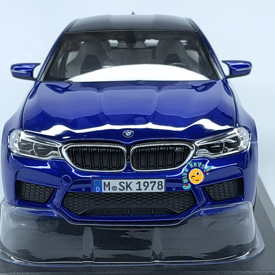 BMW M5 F90 Norev Dealer Edition 1:18 Marina Bay Blue apertura total - Chido Toys