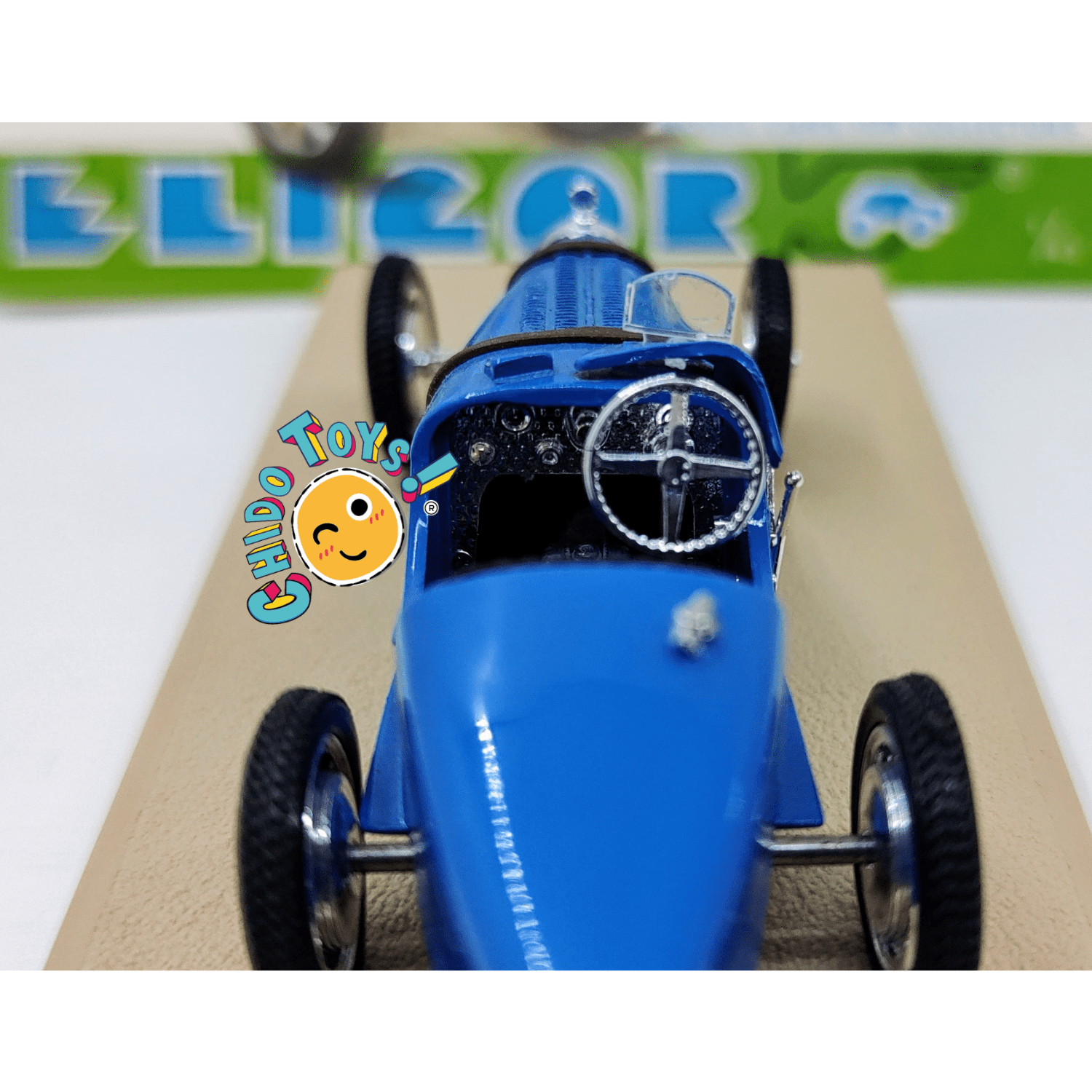 Bugatti 35B Course 1927 1:43 – Elicor Hobbycar S.A. (Made in France) con Catálogo Original - Chido Toys