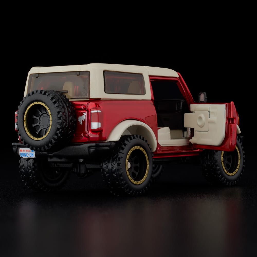 Hot Wheels RLC 2021 Ford Bronco 1:64 Spectraflame Red con puertas y techo removibles
