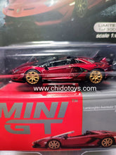 Cargar imagen en el visor de la galería, Auto a escala marca Mini GT modelo  Lamborghini Aventador SVJ Roadster Rosso Efestos
