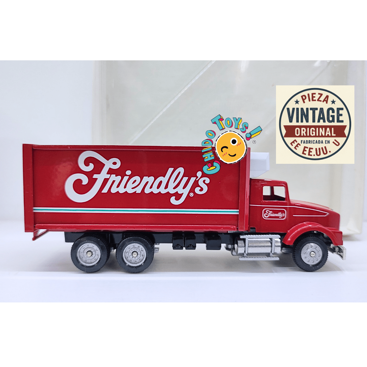 Camión Winross Friendly’s Caja Cerrada a Escala 1:64 – Edición Promocional de Metal con Llantas de Goma - Chido Toys