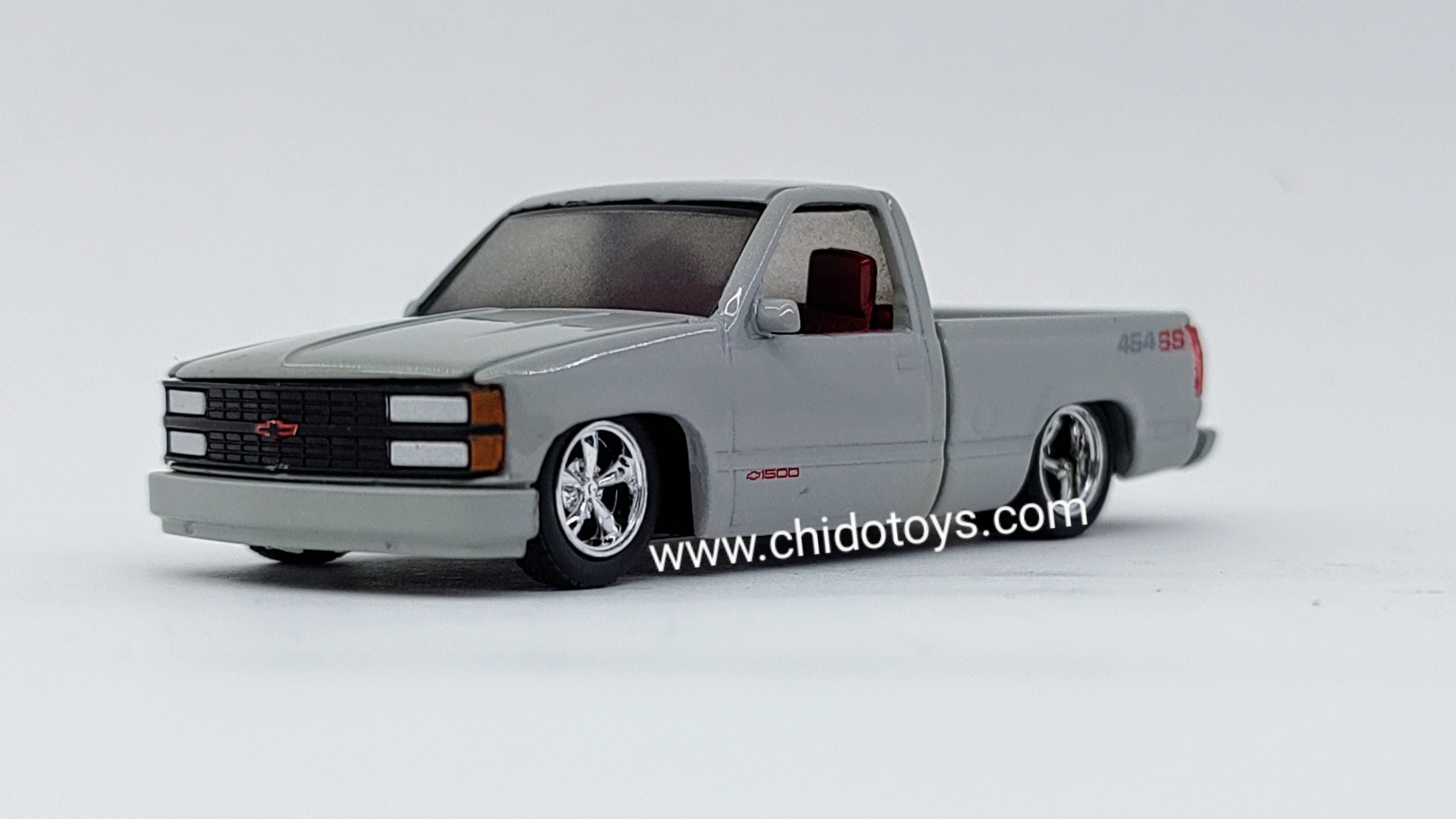 Camioneta a escala marca M2, Modelo Chevrolet C1500 SS 454 1991. - Chido Toys