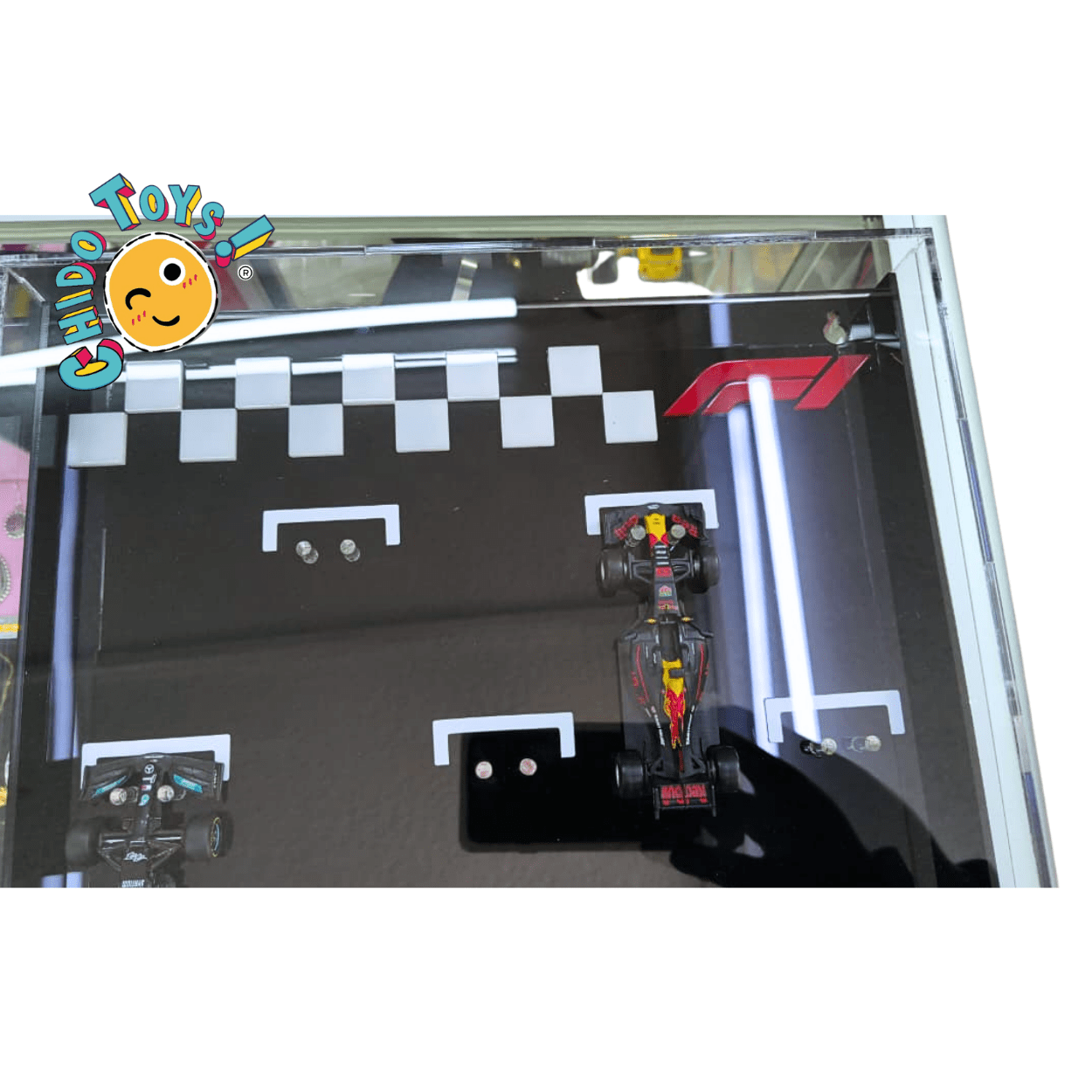 Exhibidor Acrílico para 12 Autos Fórmula 1 Escala 1/43 con Tapa Antipolvo - Chido Toys