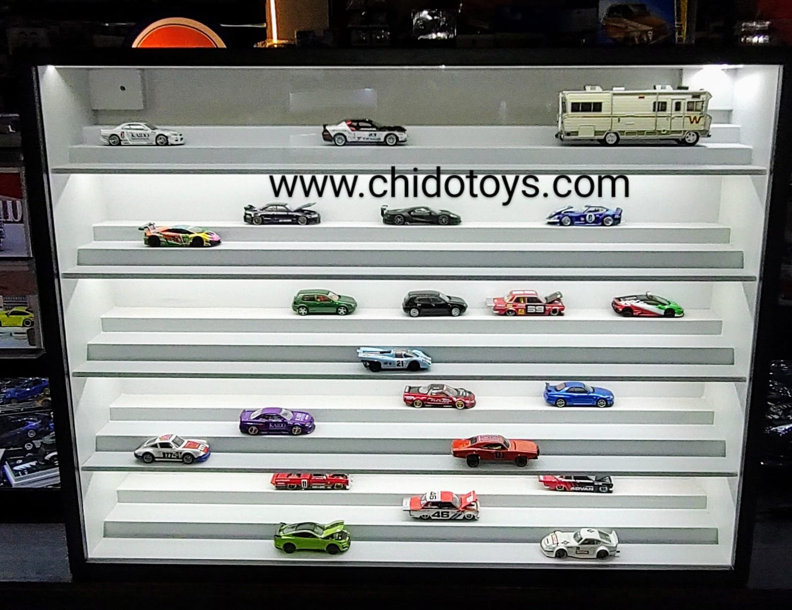 Exhibidor con iluminación LED con capacidad para 120 piezas - Chido Toys