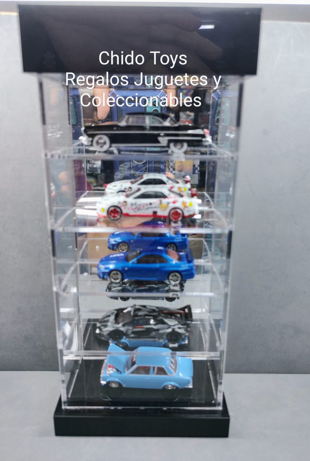 Exhibidor de acrílico para 5 autos a escala 1:64 - Chido Toys