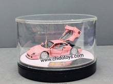 Cargar imagen en el visor de la galería, Auto a escala marca PGM, Modelo F40 Pink Versión Luxury
