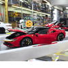 Ferrari SF90 Stradale Assetto Fiorano 2019 Burago 1:18 – Auto a escala con dirección, suspensión y partes móviles - Chido Toys