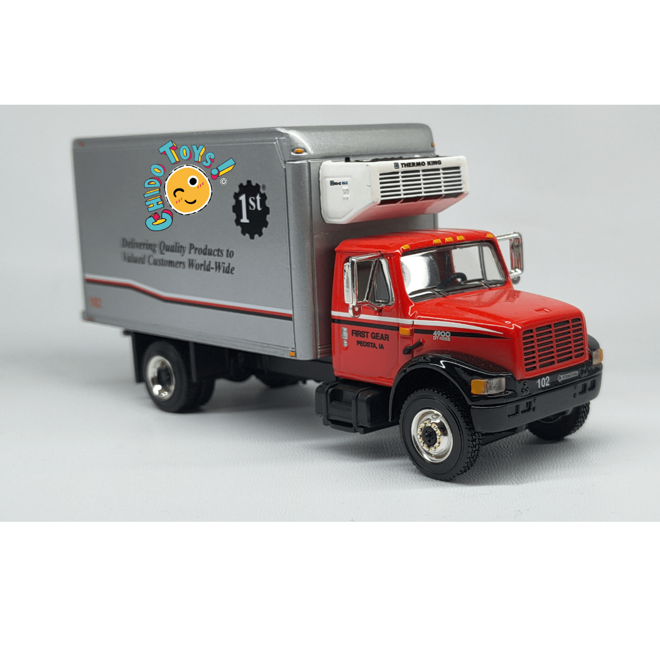 First Gear International 4900 Series Straight Truck 1:54 vintage 1997 refrigerado - Chido Toys
