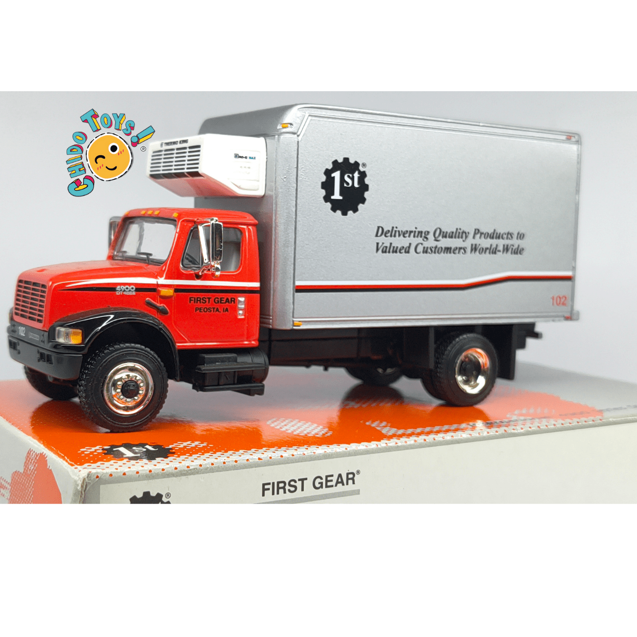 First Gear International 4900 Series Straight Truck 1:54 vintage 1997 refrigerado - Chido Toys