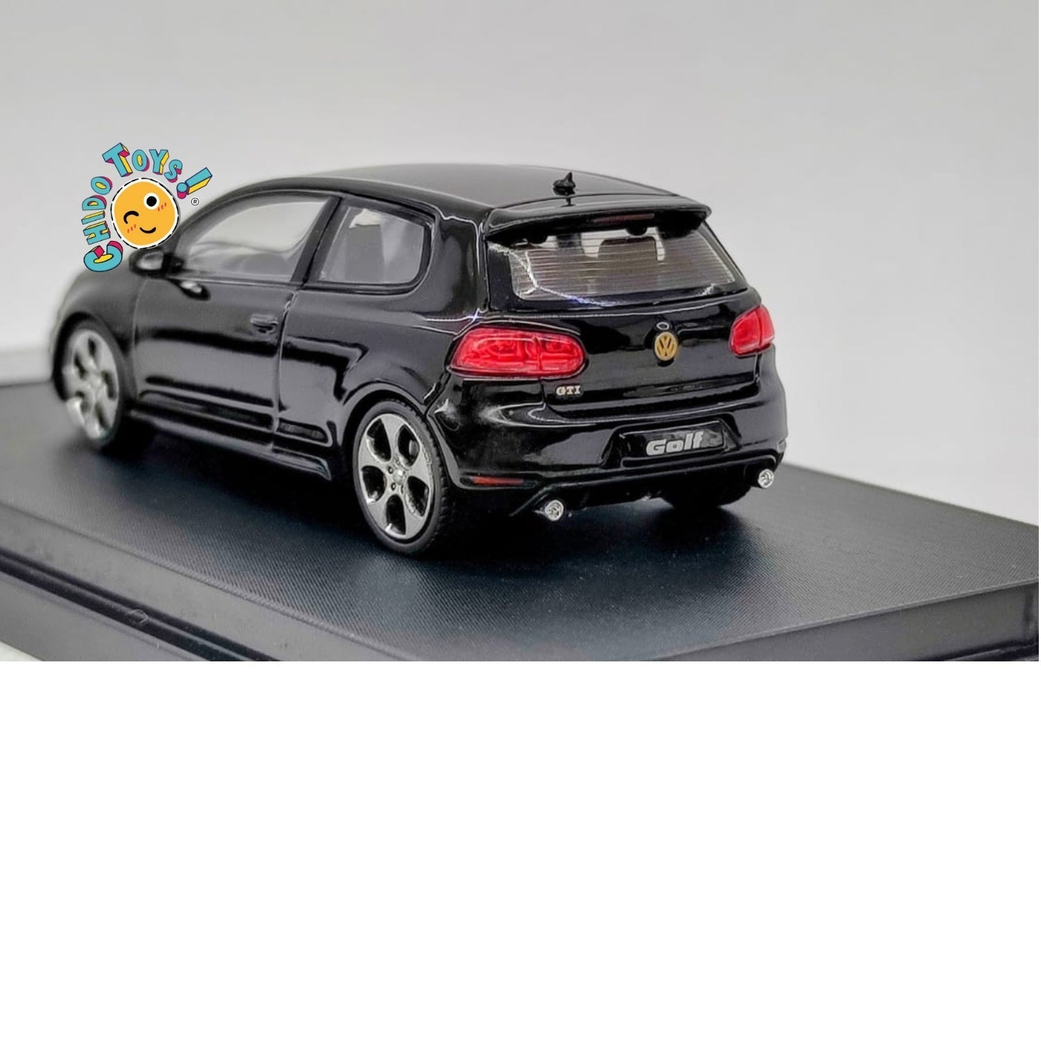 Golf GTI MK6 Black, marca Maxwell –Pasión y Detalle en Dos Versiones - Chido Toys