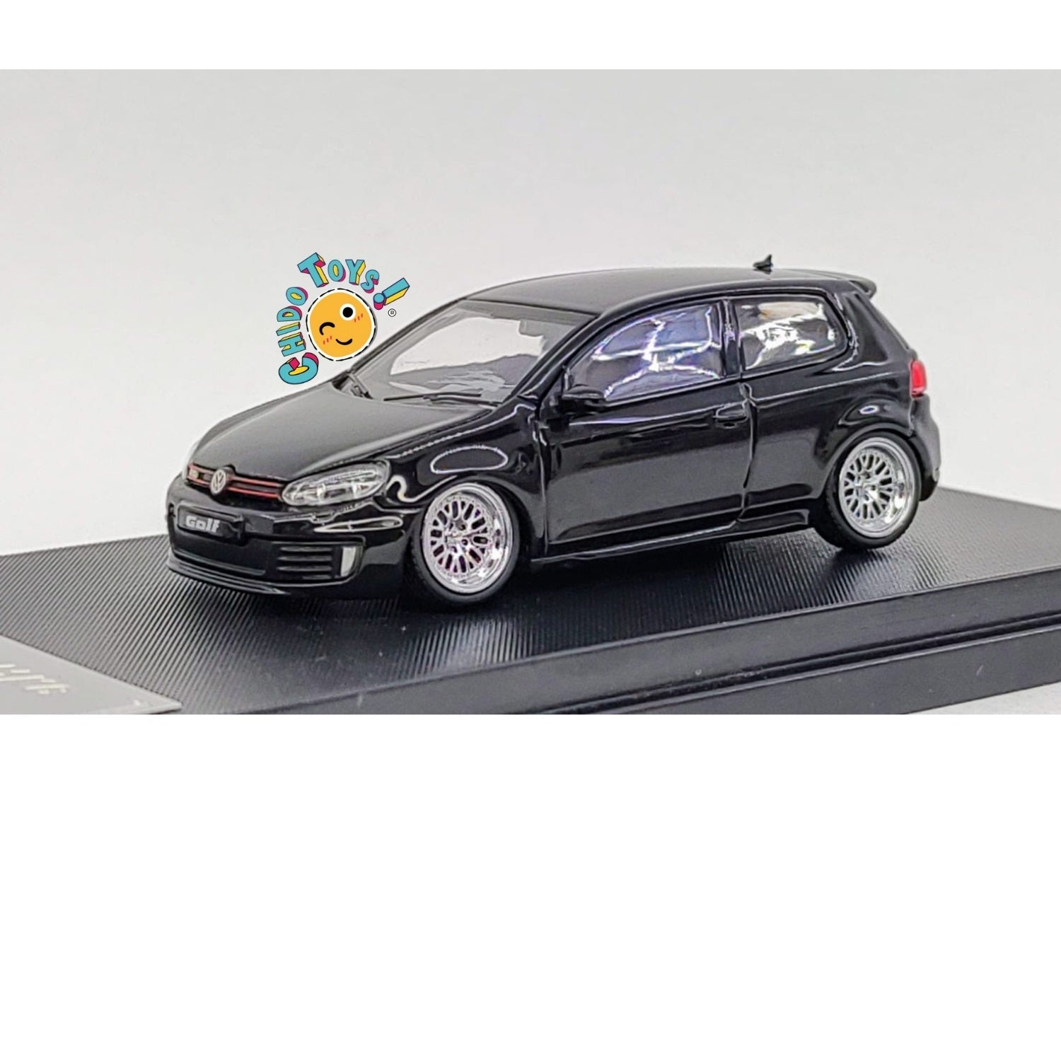 Golf GTI MK6 Black, marca Maxwell –Pasión y Detalle en Dos Versiones - Chido Toys