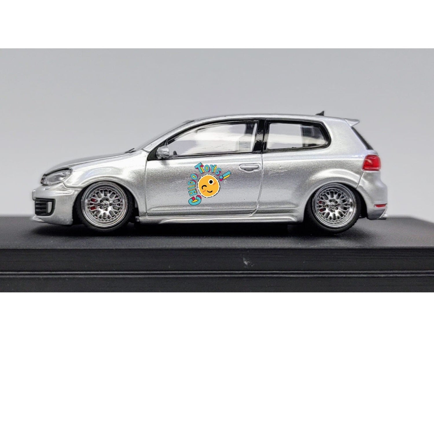 Golf GTI MK6 Plata marca Maxwell –Pasión y Detalle en Dos Versiones - Chido Toys