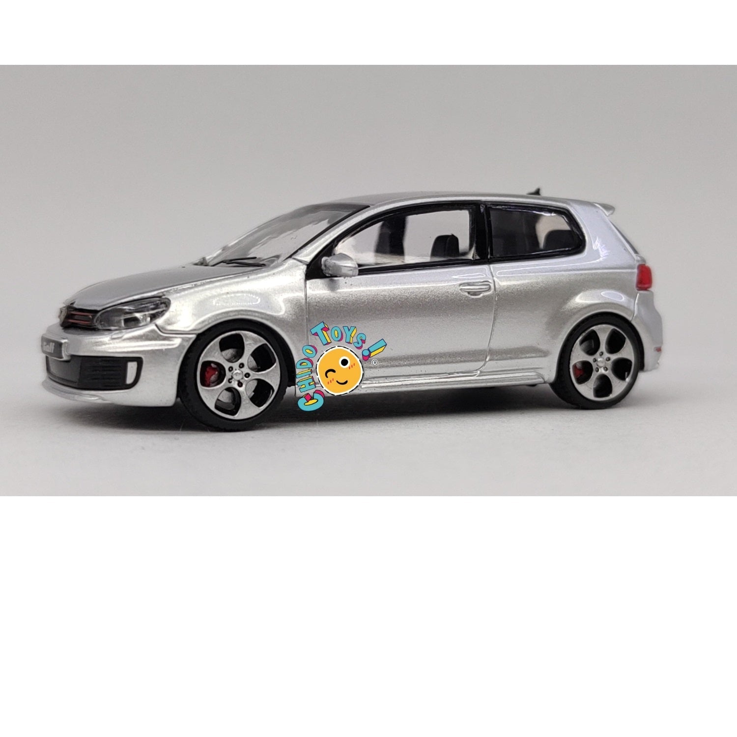 Golf GTI MK6 Plata marca Maxwell –Pasión y Detalle en Dos Versiones - Chido Toys